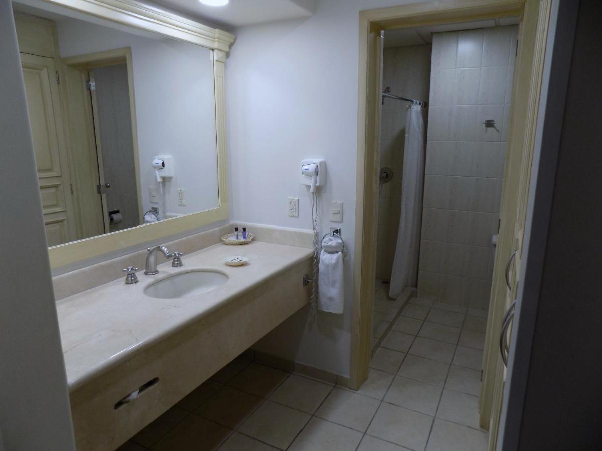 Hotel Real De Minas Bajio 莱昂 外观 照片